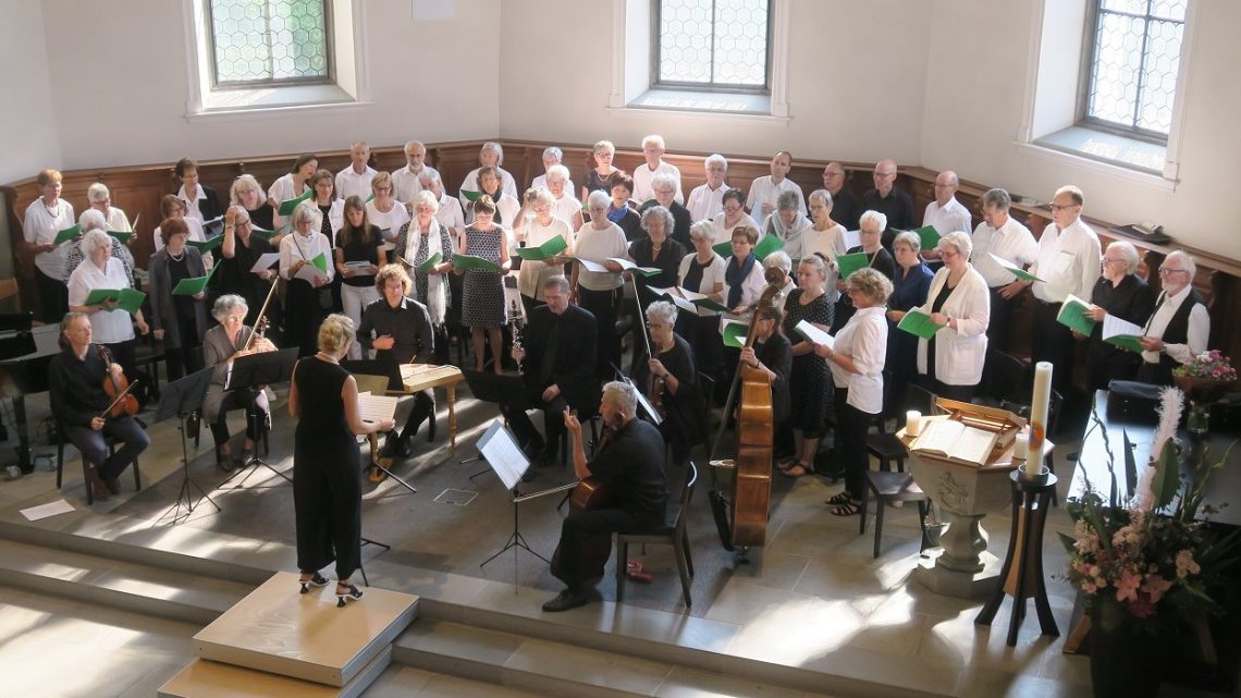 «De Himmel und d’Erde juchzed vor Freud» – 100 Jahre Kirchenchor Oberuzwil